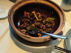 -八府香鸭·啫啫煲(华山路店)