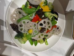 -梅利汴京烤鸭•开封豫菜地标店(东司门店)