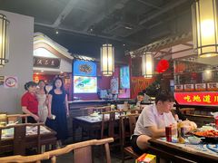 -川流不息·地道川菜·小龙虾(新松江路店)