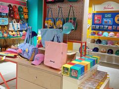 -燕莎奥特莱斯购物中心