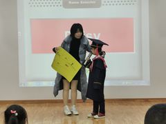 -瑞思少儿中心·少儿英语素养启蒙(勒泰直营校区)