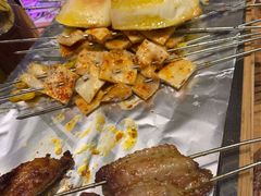 -喝丢一只鞋海鲜烧烤·海肠捞饭(东关街店)