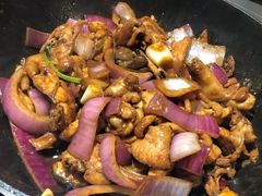 -胡须佬鸡煲四季火锅店(石厦西村直营店)