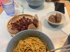 -芙蓉巷成都名小吃(丹尼斯2天地店)