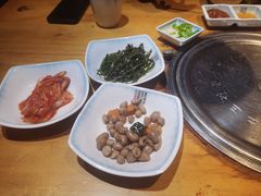 -唯成•韩国炭火烤肉 유성고기