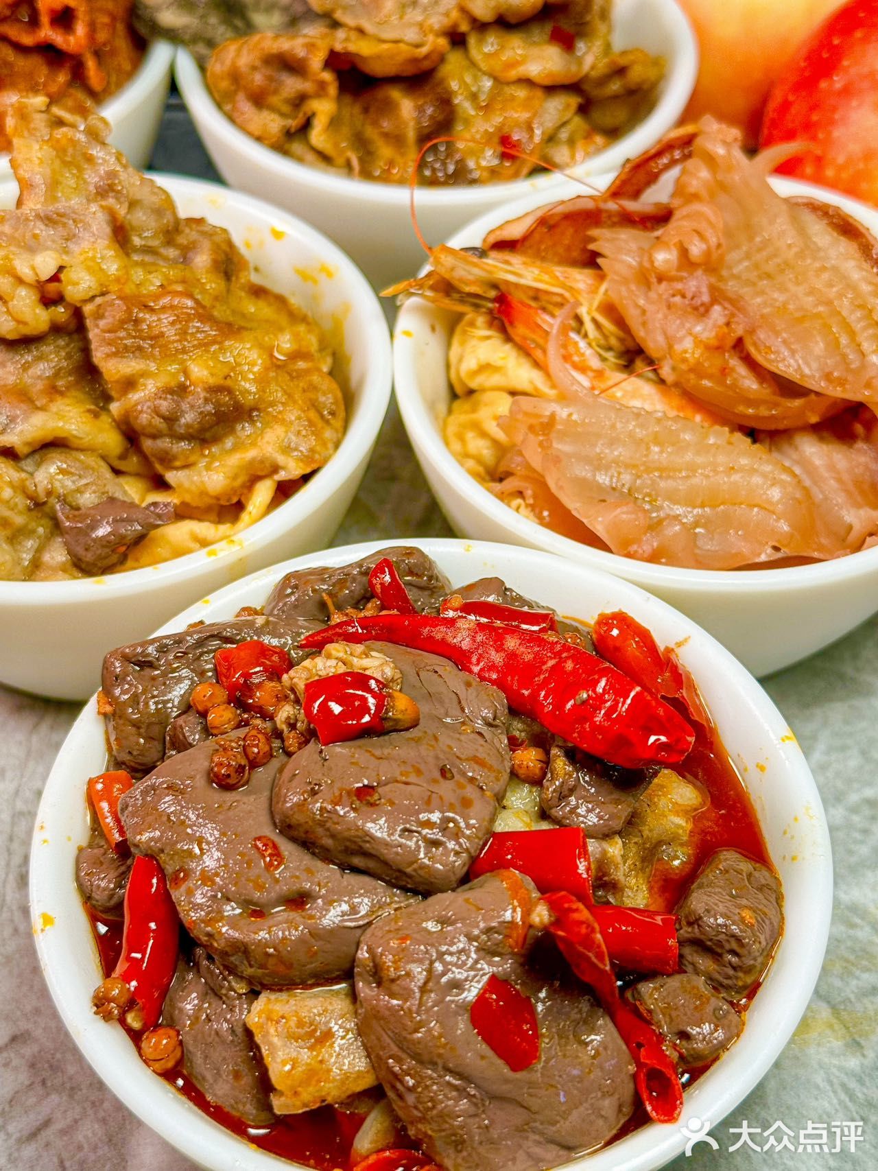 天冷来吃重庆自助火锅，少少价格大大满足！