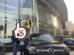 -上海星瀚奔驰4S店(长寿路店)