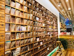 -猫的天空之城概念书店(印象城购物中心店)
