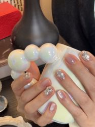 -芊屿芊浔美甲