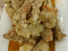 -老码头黑皮肘子锅包肉(赣水路店)