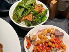 -凤凰湘语·平价海鲜餐厅(浦东旗舰店)