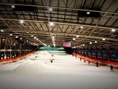 乔波室内滑雪馆-乔波室内滑雪场