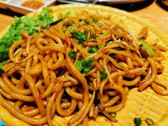 海鲜乌冬面-弘益铭家九炙社韩国烤肉料理(尚美店)