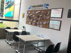 -七彩阳光游泳俱乐部(江北远洲店)