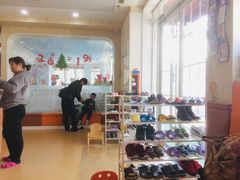 -小小王国亲子游泳(富民中心)