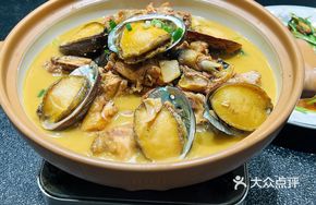 Braised Abalone with Chicken