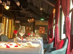 -弦月窗LUNETTE BY AMANDA(复兴路店)