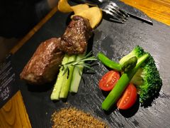 -more than meow吴止猫主题餐厅(承德 中船汇店)