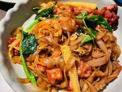 -大头虾越式风味餐厅(光明广场店)