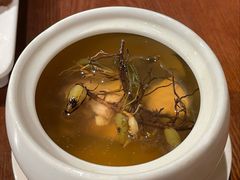 石橄榄炖龙骨汤-春梅里卤鹅馆·47年老字号(中山路店)