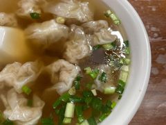 -张阿三馄饨店