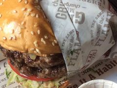 -The Habit Burger Grill 哈比特汉堡(爱琴海店)