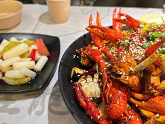 -巴厘龙虾·榜首油焖大虾(音乐学院·沿江酒馆店)