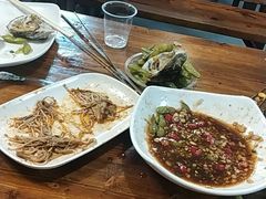 -老街烧烤(华中农业大学梧桐路步行街店)
