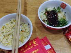 -袁记串串香(泉水轻轨站店)