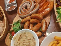 -Brotzeit博璨德国啤酒餐厅(亮马桥官舍店)