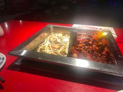 -二荆条·蜀鲜汇城市森林火锅