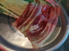 -欧巴炭烤肉오빠숯불구이(南京东路店)