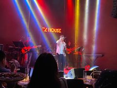 -TZ House音乐现场(来福士中心店)