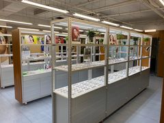 -无奔眼镜·蔡司·依视路授权店(马家堡店)