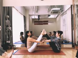 -亚太瑜伽普拉提学院