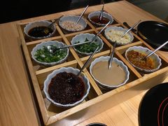 九宫格蘸料-锦和牛·炭火烧肉(ICC太和里店)