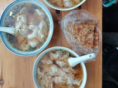 -两棵树馄饨店(渔梁住保小区店)