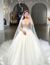 -艾米丽婚纱礼服