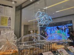 面包甜点陈列柜-喜茶(佛山岭南站店)