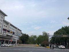 -钱万兴(塔园路店)