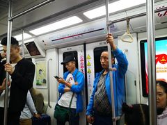 -体育场(地铁站)