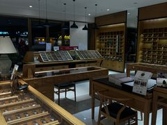 -宝丽眼镜(湖墅店)