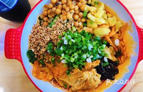 Popular Dry-Boiled Snail Noodles