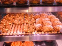 -巴黎贝甜(大宁国际商业广场店)