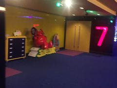 -幸福蓝海国际影城(西安立丰店)
