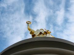 -胜利纪念柱