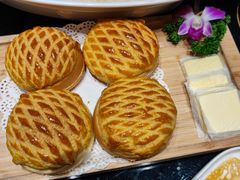 招牌广式菠萝包-花城粤菜餐厅(高新区店)