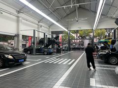 -爱车行 奥迪 奔驰 宝马 保时捷 路虎 专业 维修保养 原厂 奥迪改装升级 中心(静安店)