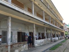 -吐斯廉屠杀博物馆