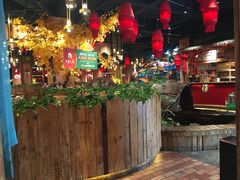 -老滇山寨•云南特色菜•地方菜•民族风情歌舞表演(金碧店)